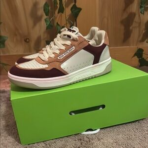 Sam Edelman Cream and Brown Sneakers